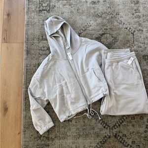GAP Light Gray Cropped Hoodie and Pants Set